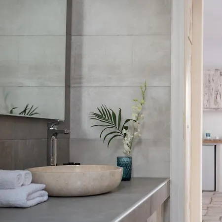 Elia Residences Santorini 3*