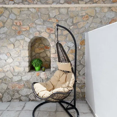 Couette-café Elia Residences Santorini 3*